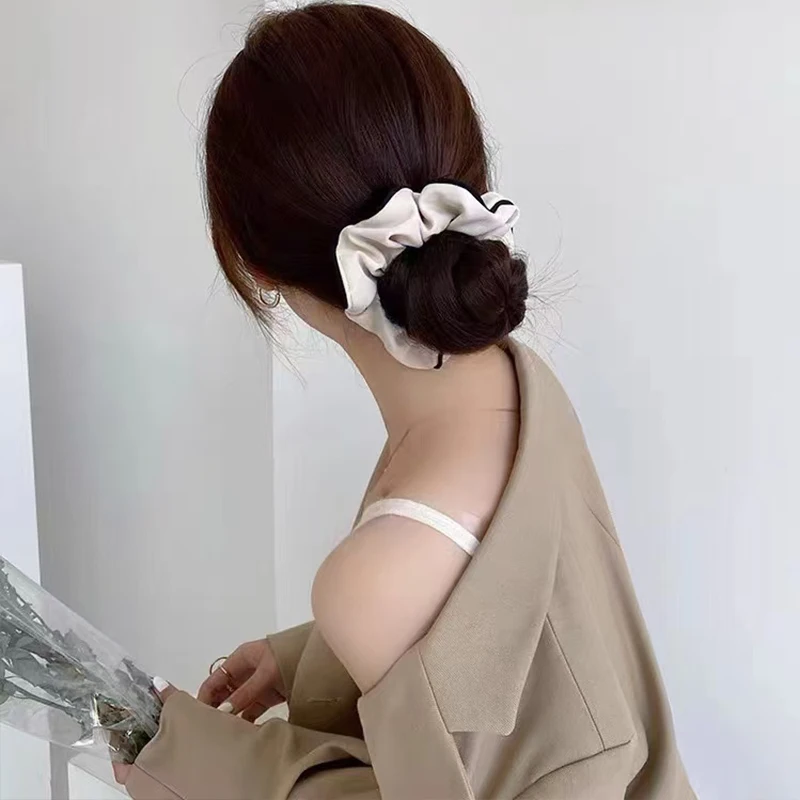 1 piece/2 pieces/4 pieces of Korean style hair ties in black, white, and brown, simple and versatile elastic hair bands.