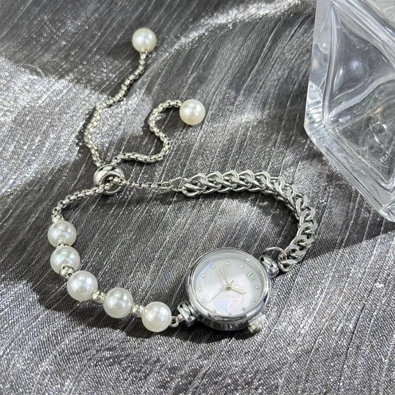 Elegant Pearls Bracelet Strap Women Wristwatch Vintage Small Dial Silver Color Ladies Quartz Watch Gifts