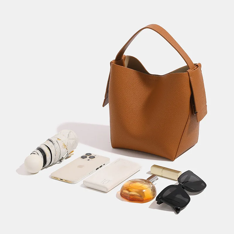 

2023 new all-in-one handbag classic lychee grain large capacity single shoulder crossbody basket bag