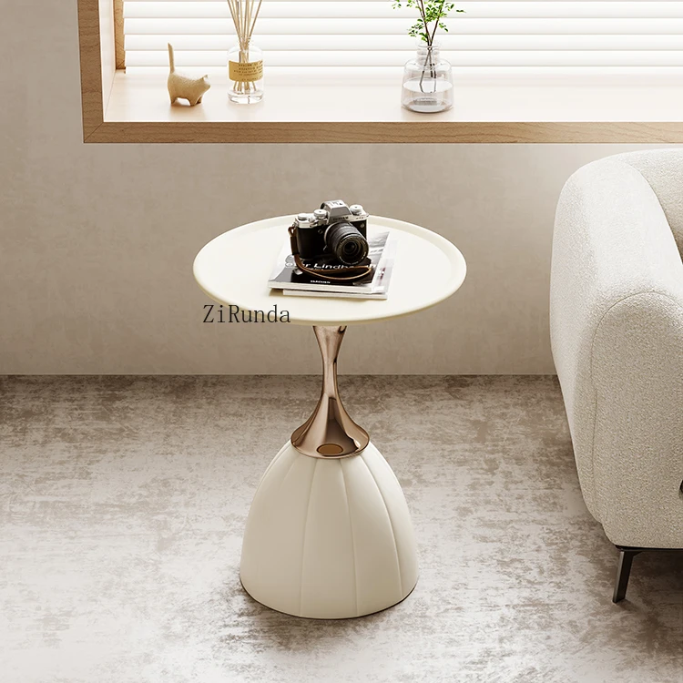 Description Picture 6 of item*Living room, sofa side, side cabinet, coffee table