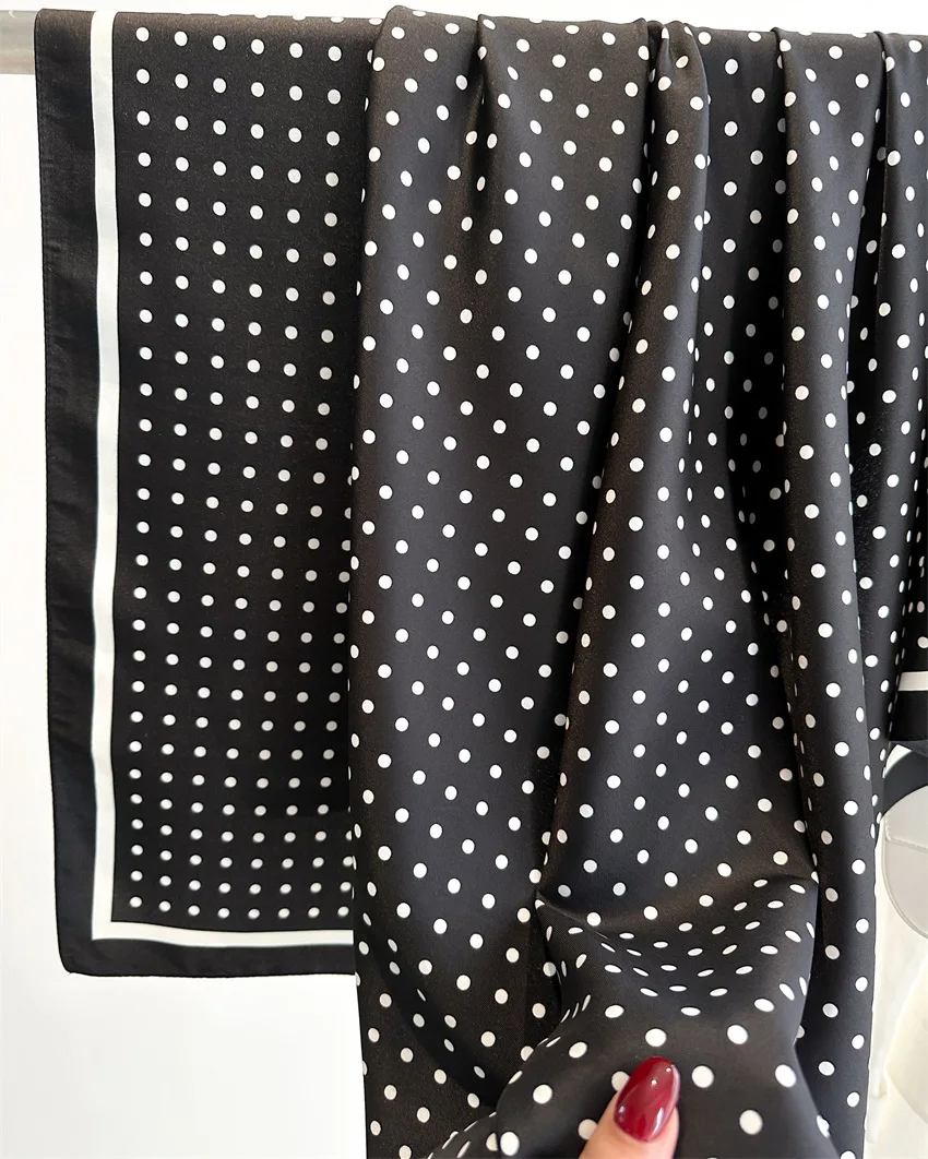 90*90cm Polka Dot Quadratischer Schal für Damen, weicher Satin, Seidenschals, Bandanas, luxuriöser Hijab, Halstuch, eleganter Schal, Wickeltuch – Detail 20