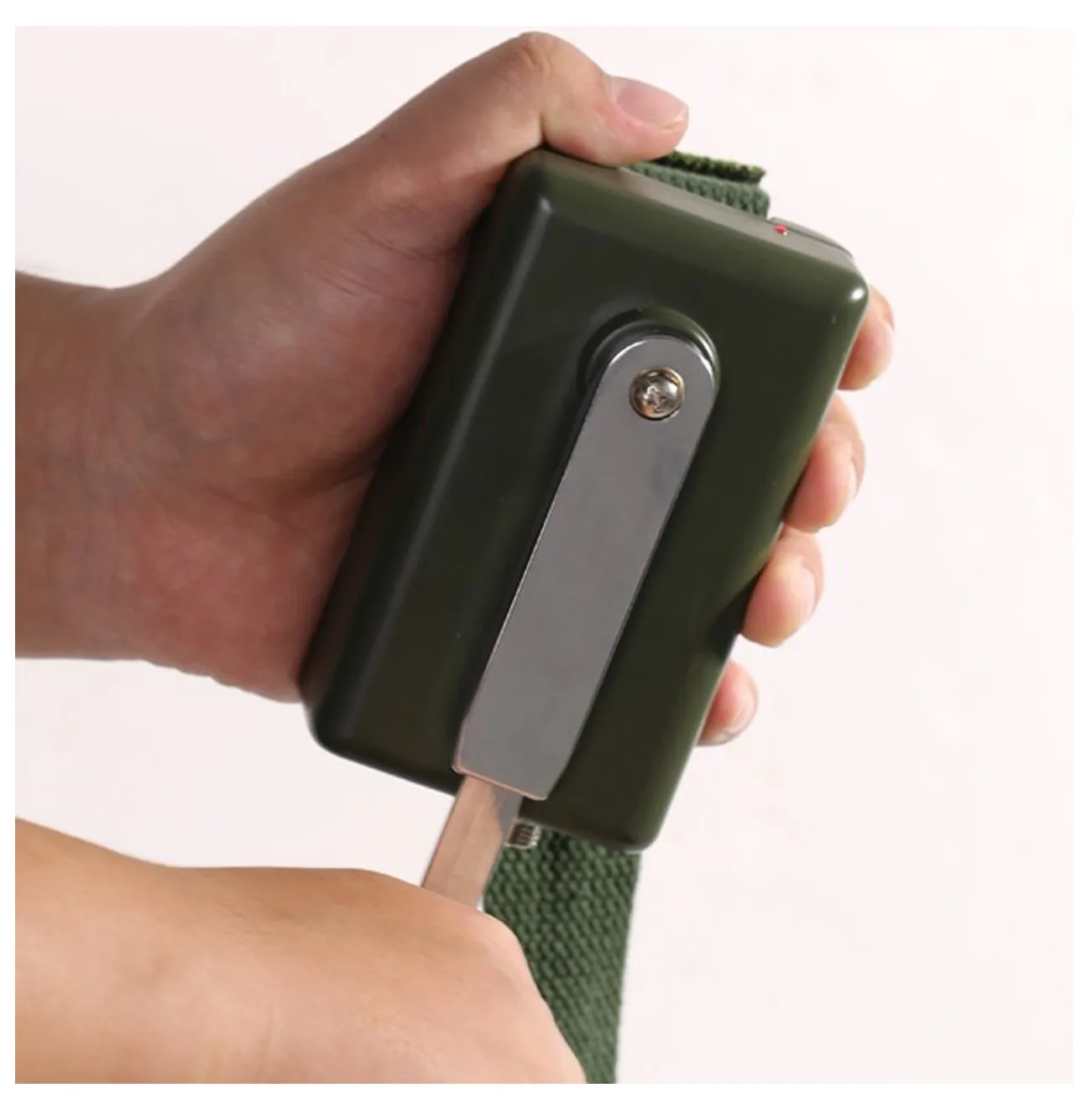 HighEfficiencyMilitaryHandCrankGeneratorEmergencyDynamoCharger