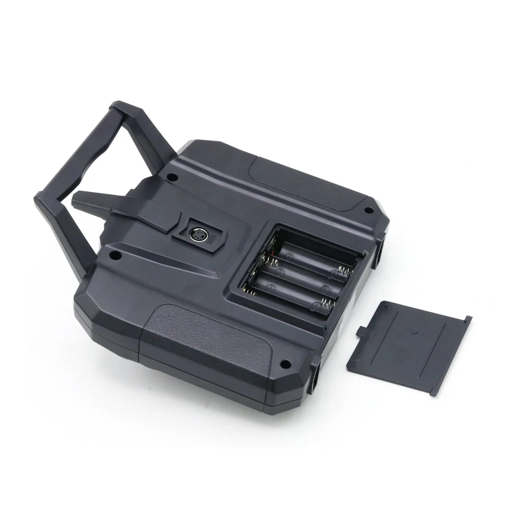 Radio commande FlySky FS-i6X utilisée pour piloter un drone RC