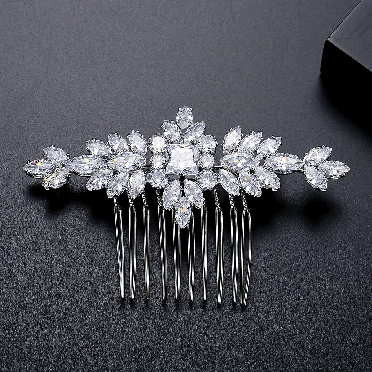 FXLRY Elegant Cubic Zirconia Bridal Haircomb Flower CZ Wedding Hair For Women Jewelry Accessories