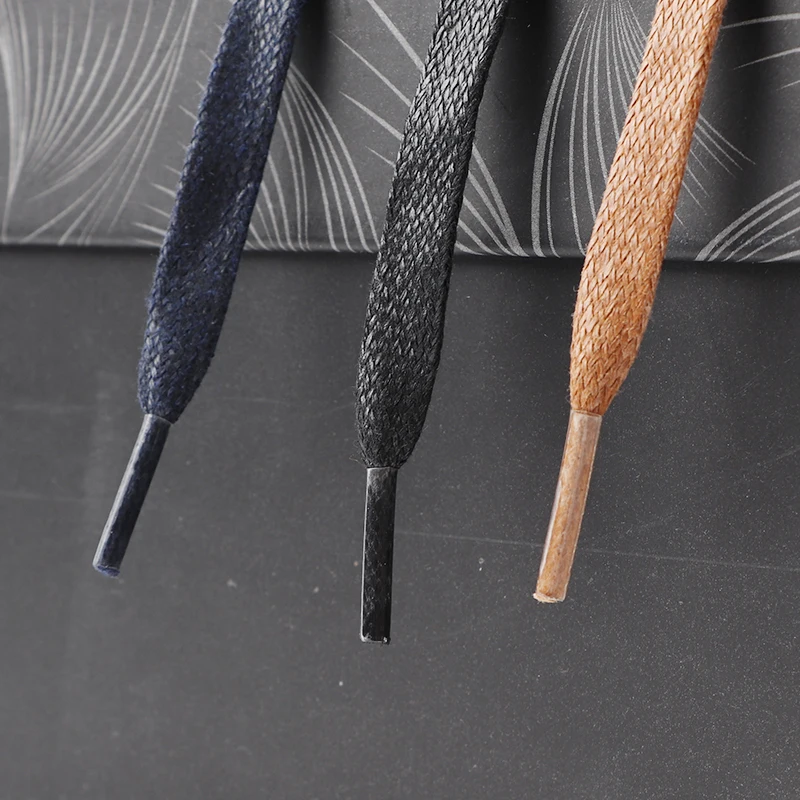 Рисунок 4 - 1 пара шнурков на плоской подошве