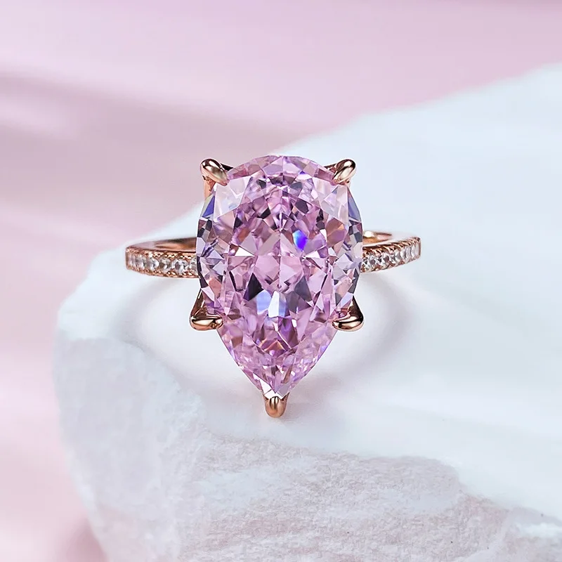 

Женское кольцо из серебра 925 пробы с драгоценным камнем, 10 х15 мм