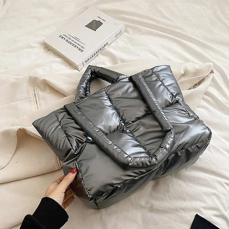 thumbnail image 1 of Bolsos de mano grandes de invierno de gran capacidad 2022, bolsos acolchados, bolsos de hombro de diseñador para mujer, bolsos de compras grandes de algodón de lujo con plumón, monederos, 1 of 5
