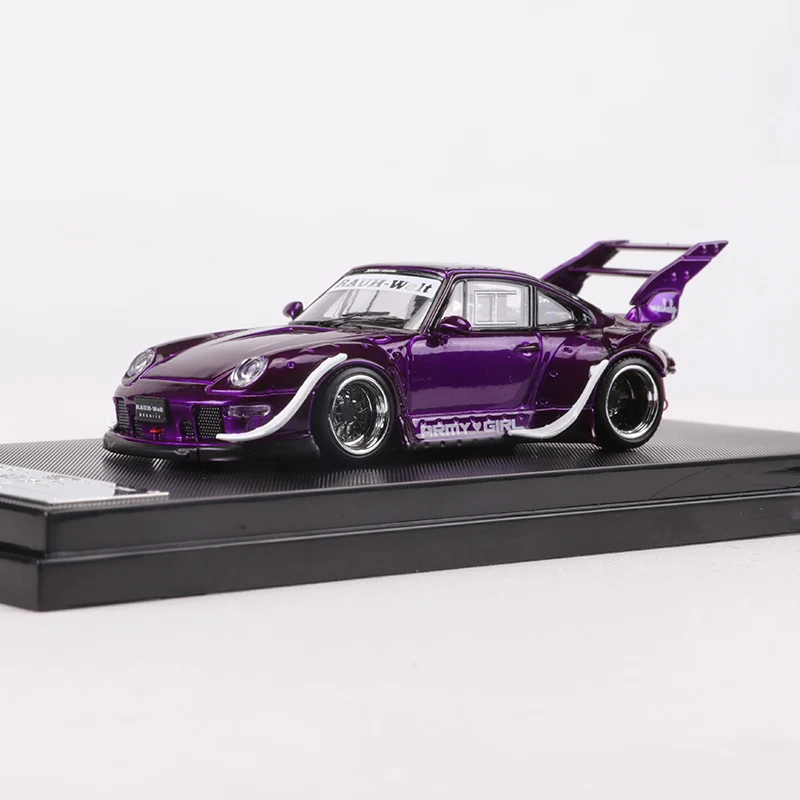 

Модель автомобиля из сплава STREET WARRIOR 1:64 RWB993, версия 999