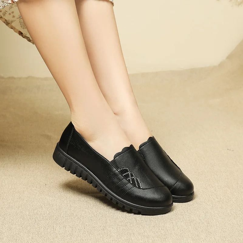 Spring\Autumn Genuine Leather Ladies Breathable Women Flats Slip-On Loafers Round Toe Soft Casual Flat Shoes Mother Shoes