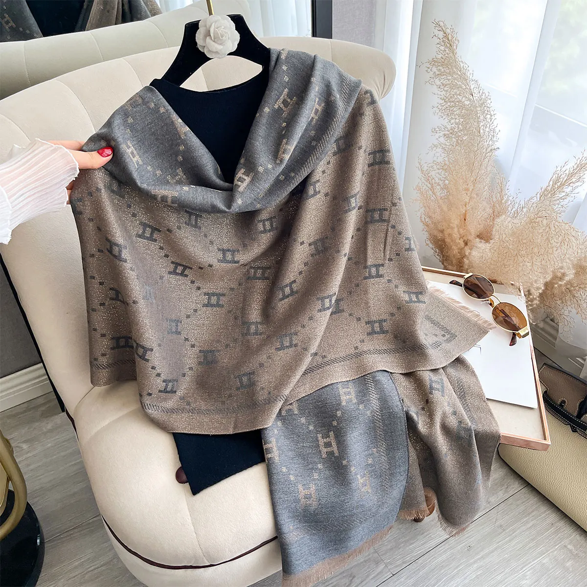 Ladies Muslim Print Hijab Golden Thread long Scarf Design Spring and Autumn Sun Protection Scarf Shawl Foulard Wrap Headscarf