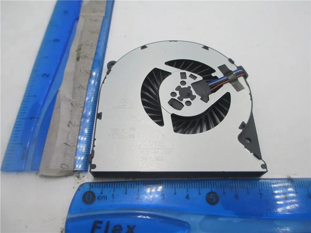 

Fan For Toshiba L950 L950D L955D S950D S955D KSB0705HA-CF18 V000300010 Fujitsu A514 A544 A556 AH544 AH564 AH53/M 6033B0032201