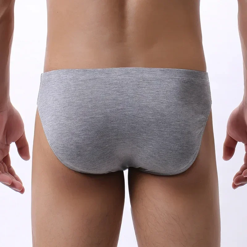 Wholesale men's bamboo fiber underwear, pure color briefs, European size loose pants, breathable young men's underwear 2