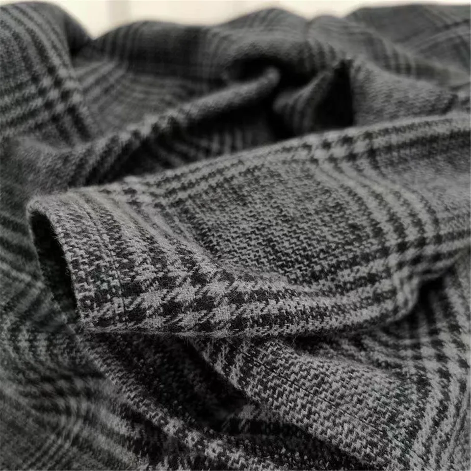 Pantaloni da donna in lana acrilica a quadri morbidi e caldi