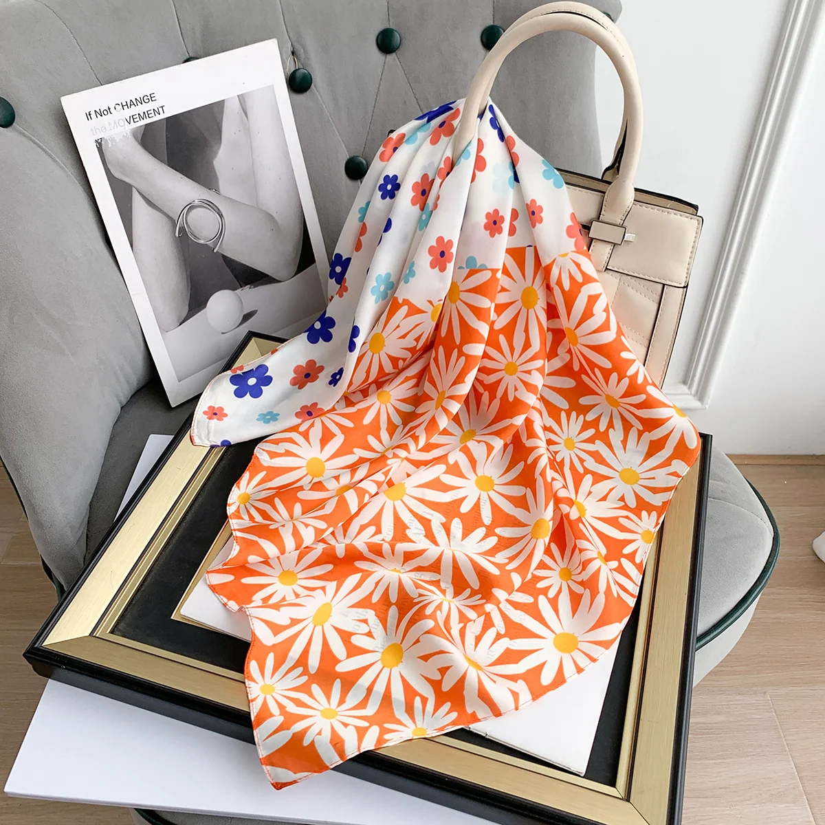 

Colorful Little Daisy Prints Women's Sweet Silk Polyester Square Scarf 70cm Flowers Wraps Scarves Neckerchief Multifunction