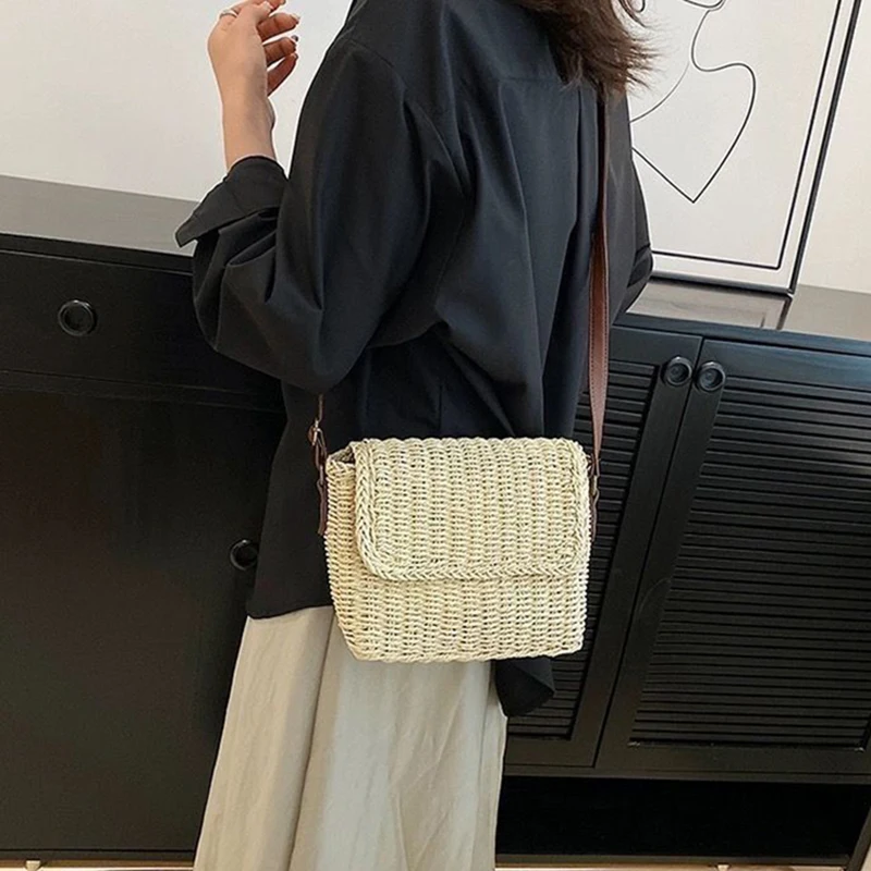 Women Weave Straw Bag Summer Straw Beach Bag Vintage Small Square Satchel Bag Adjustable Strap Handmade Travel Flap Bag