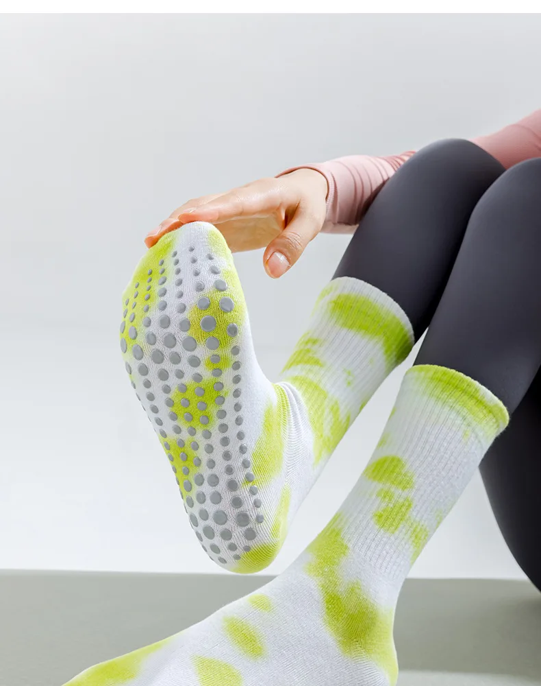 Yoga Socks Women Cotton Tie-dyed Silicone Non-slip Pilates Grip Crew Sock 9 S8104ba6c4eb444e185179d2039315968n