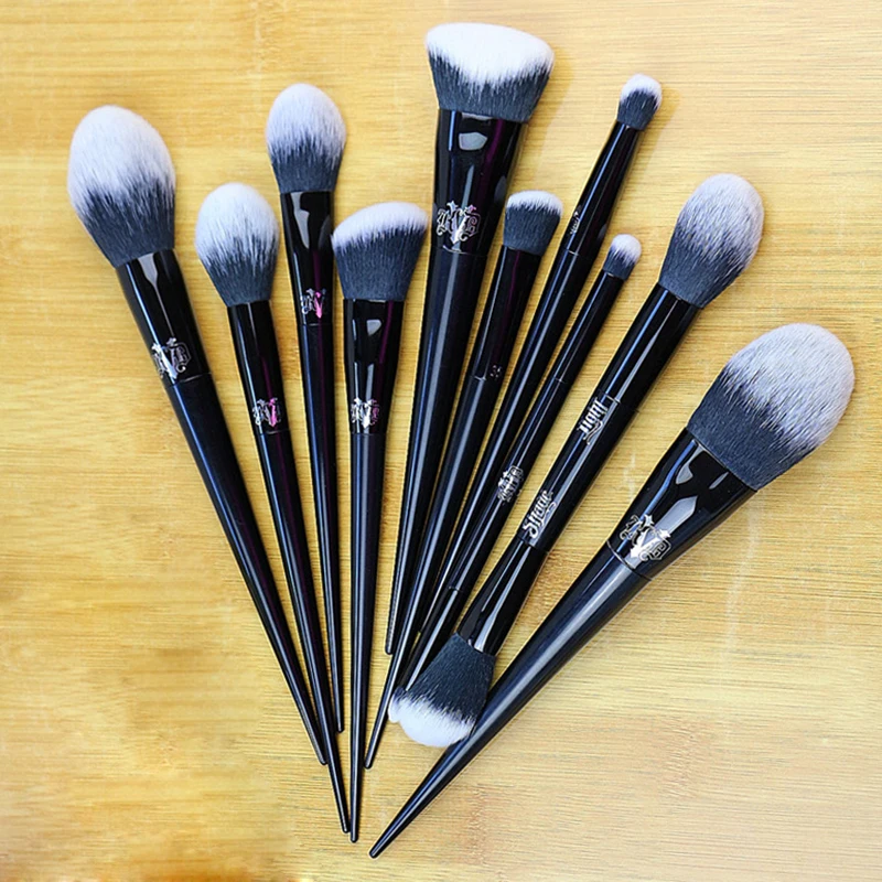 

KVD Makeup Brushes Set Cosmetic Foundation Powder Blush Eye Shadow Blending Concealer Brush Professional Makeup Tools Maquiagem