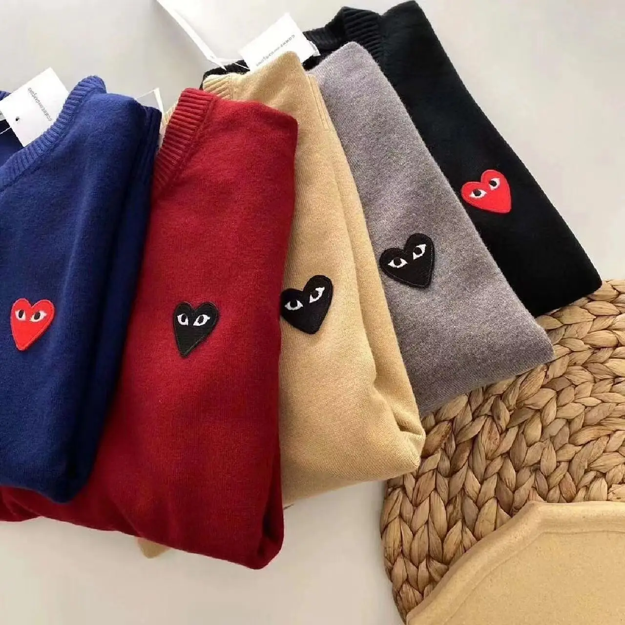 Love wool knitted sweater women's cardigan long sleeved men's couple parent-child outfit Chuan Jiu same style Baoling jacket
