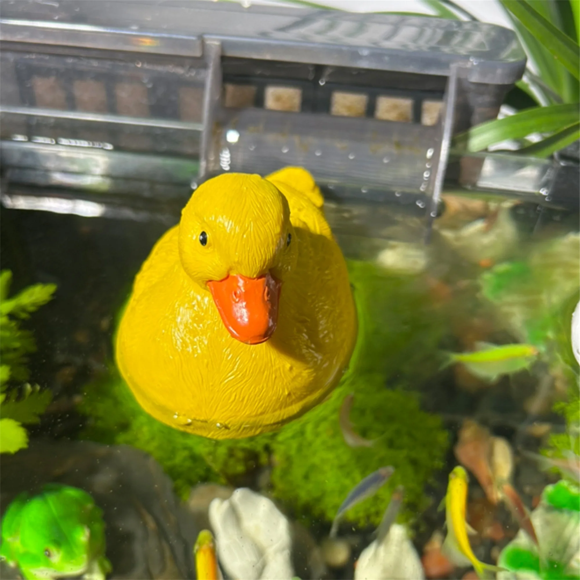 Realistic Floating Swan Figure Miniature Swanling Statue Ornament for Garden Pool Pond Fountain Lawn Decor Water Fun and