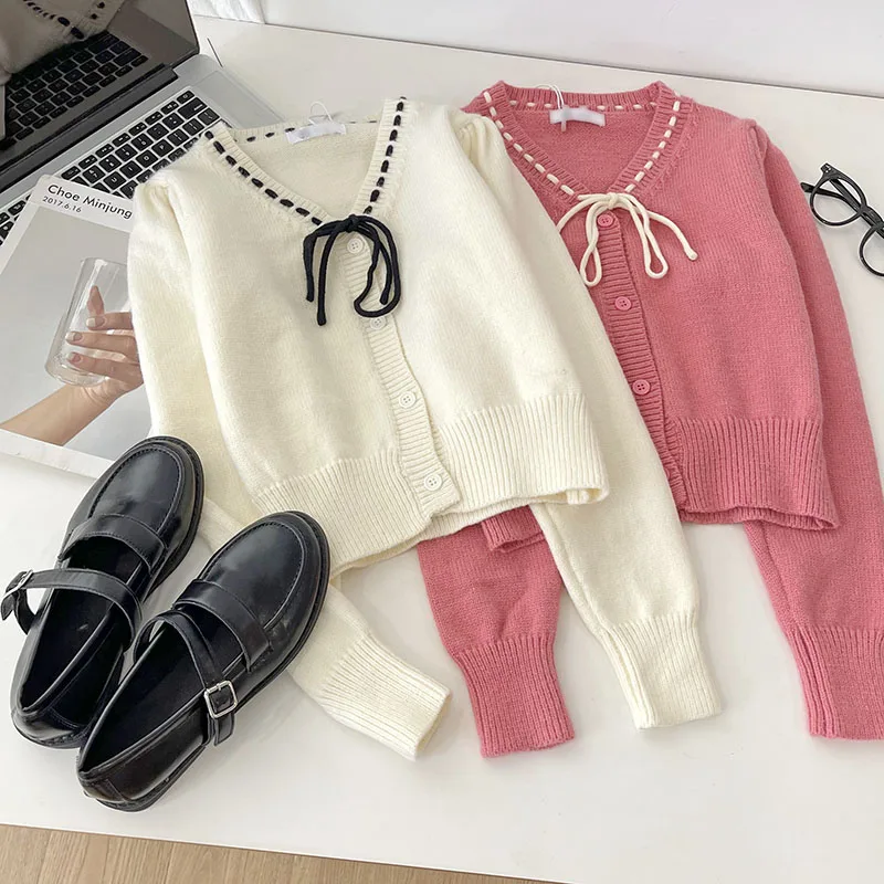 

Early spring sweet pink single wear with bow V-neck sweater
