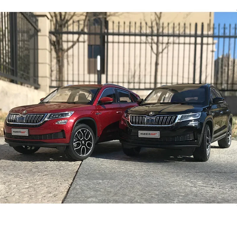 

New 1/18 For VW Skoda KODIAQ SUV Diecast Metal SUV CAR MODEL Toys Gifts Collection Display Metal,Plastic,Rubber Black/Red/Gold