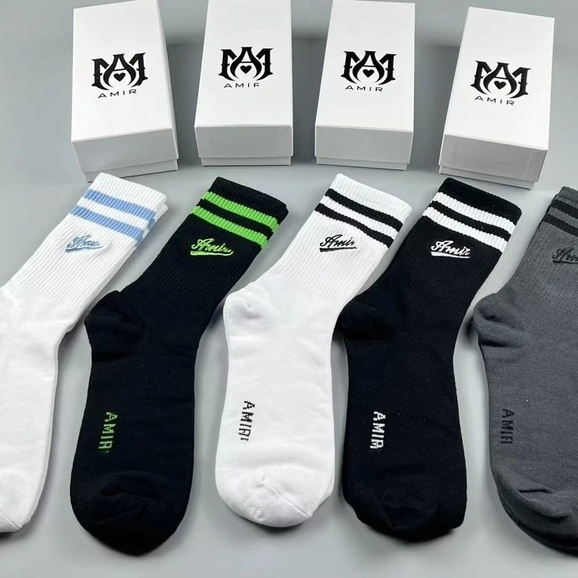 

AMR New 2023 23ss One Box 5 Pairs Breathable Socks 5 Sets/box High Street Embroidered Top Quality Socks WIht Box