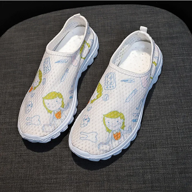 Ladies Loafers Cartoon Nurse Doctor Print Women Sneakers Slip on Light Mesh Casual Shoes Summer Breathable Flats Zapatos 5
