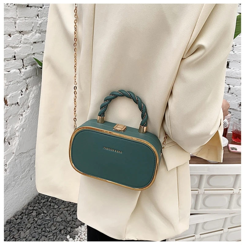 حقيبة فاخرة بسلسلة بيضاوية 100 حقيبة للفتيات ، حقي...