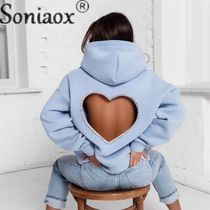 Рисунок 2 - Модные толстовки с открытой спиной