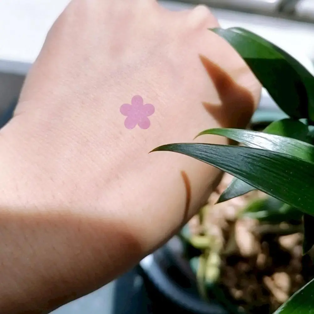 20pcs UV 감지 패치 자외선 차단제 용 UV 테스트 스티커 써니 감지 패치 태양 보호 알림 안전