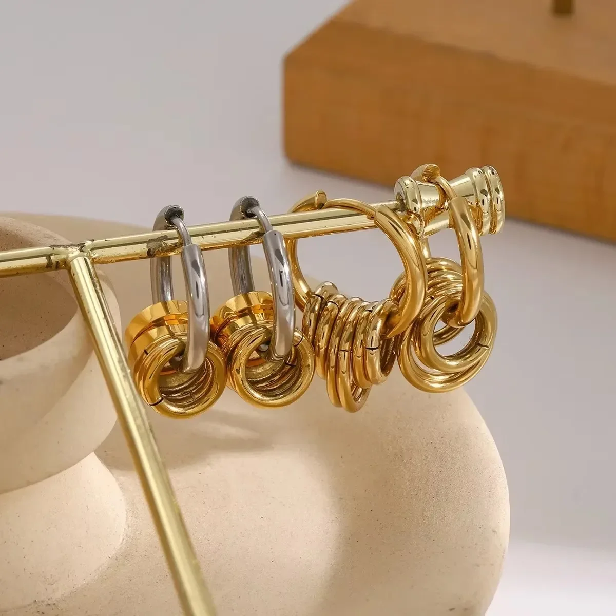 Waterproof Mini Polycyclic C Shape Hoop Earrings for Women Anti Allergic Metal Mix Color Rings Wedding Jewelry Retro Accessories