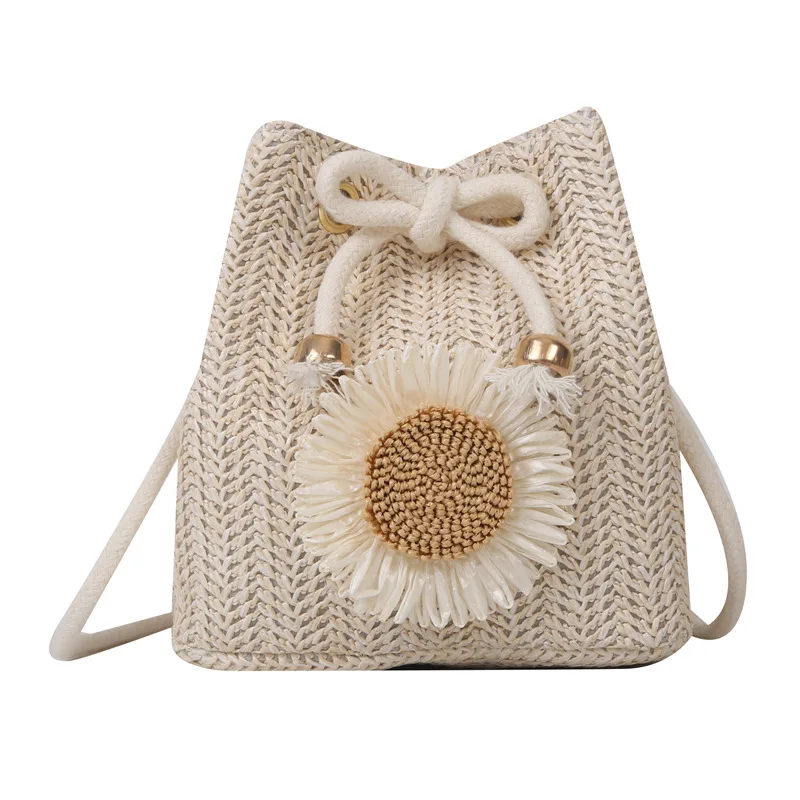 

2023 Summer New Sunflower Women Straw Bag Small Bucket Woven Holiday Beach Crossbody Bag Casual Messenger Bag Handmade Purse
