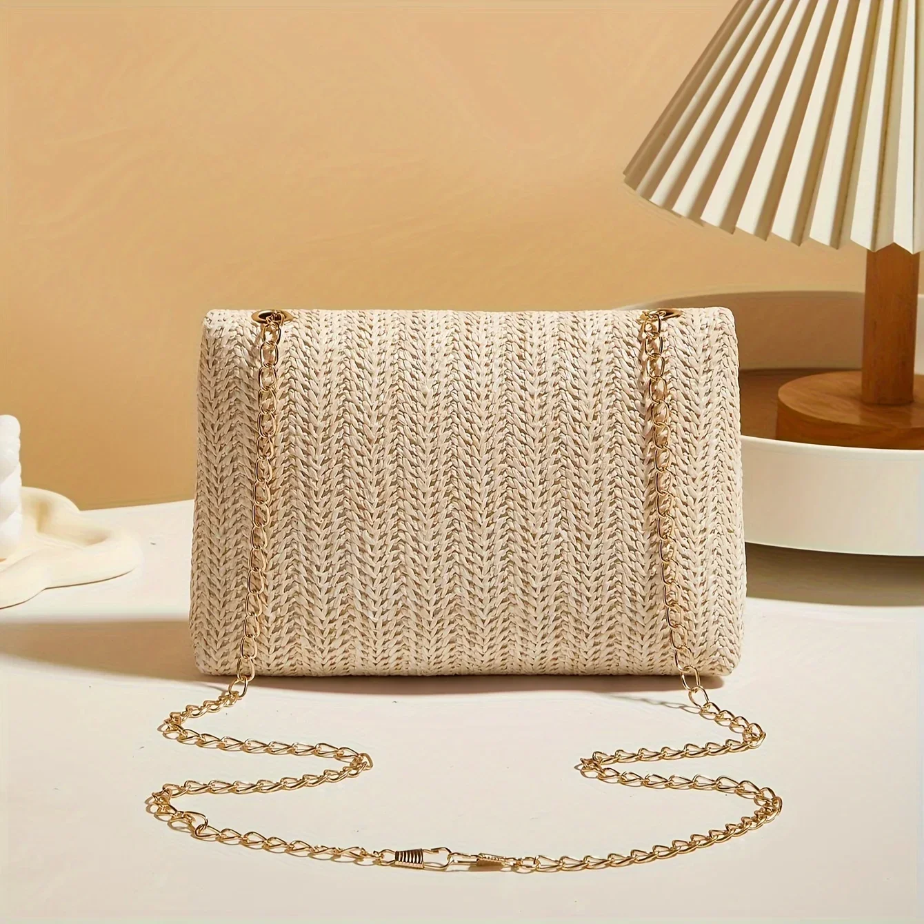 Stylish Handwoven Ladies Crossbody Bag Chain Strap Lock Buckle Adjustable Shoulder Strap, Perfect for Daily Use, Travel, Outdoor