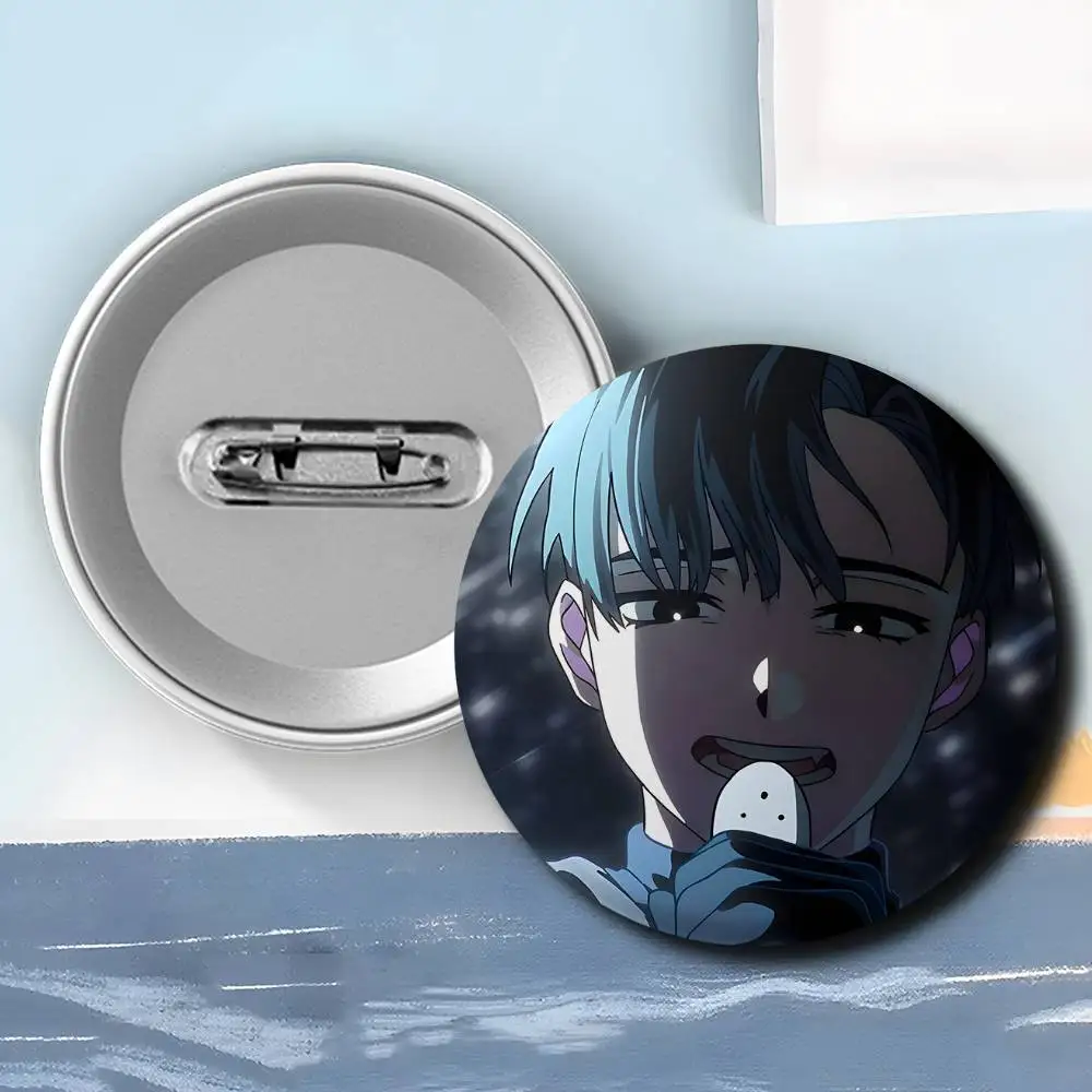 A-Alien Bühne Ivan Anime Junge Abzeichen Runde Exquisite Abzeichen Broschen Kreative Pins Für Kleidung Hut Rucksack Geschenk Zubehör – Detail 5