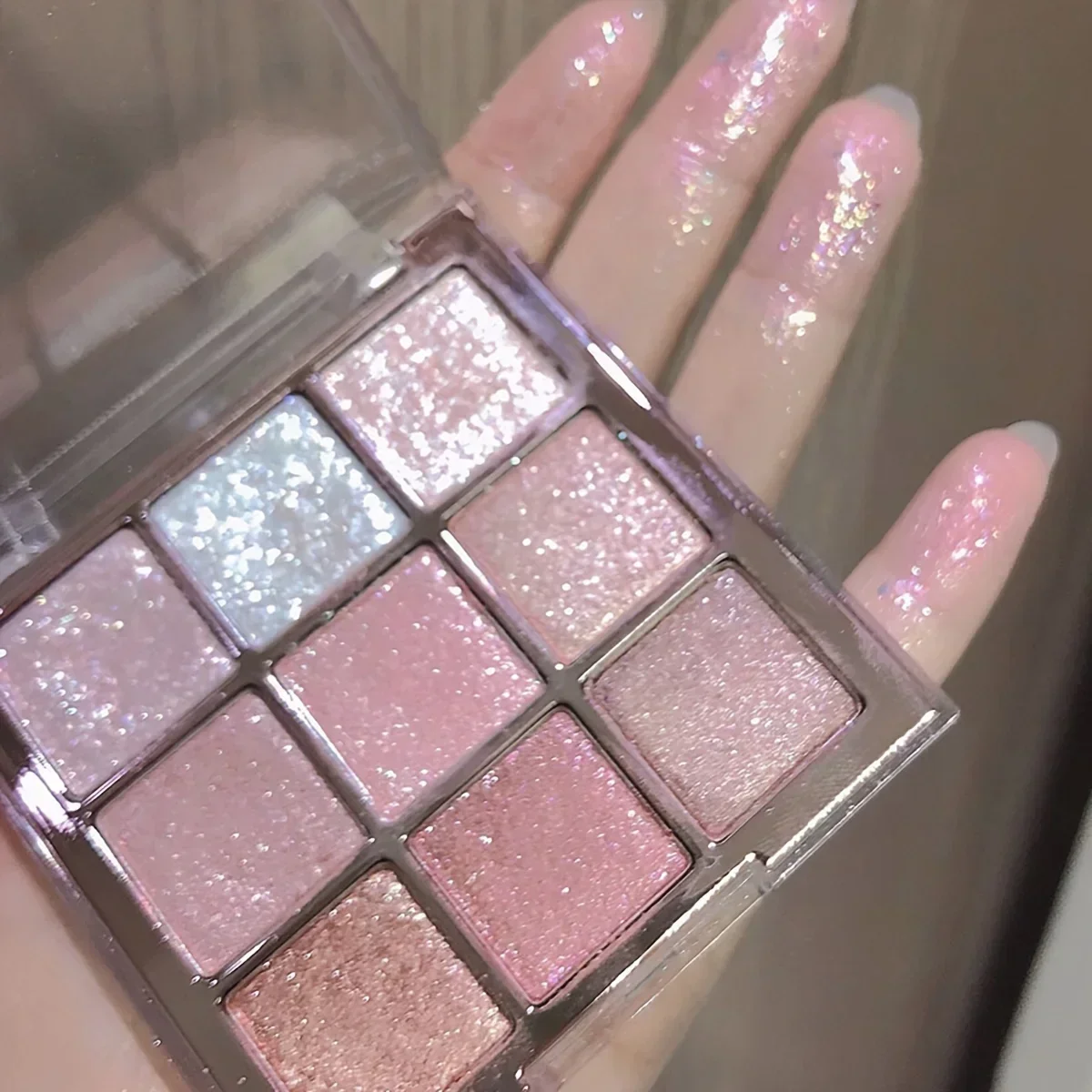 9-Grid Eyeshadow Palette Glitter Pearlescent Matte Eye Shadow Shimmer Makeup Long Lasting Women Beauty Eye Cosmetics