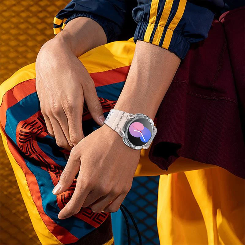 Clear Protective Band & Case Set for Smart Watches – Transparent Sport Bracelet and Wristband Ensemble