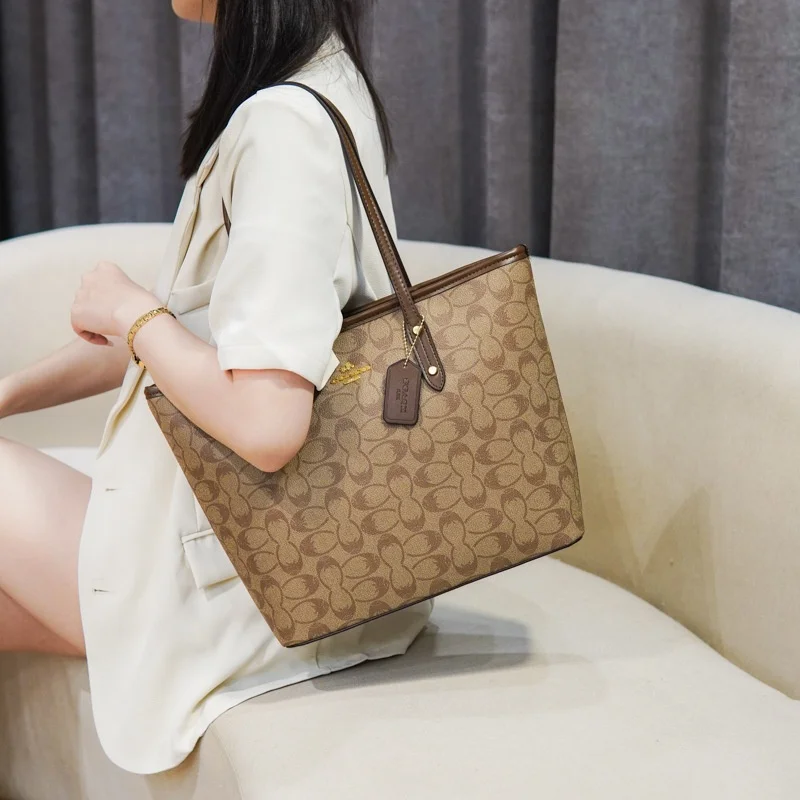 Borsa tote vintage con manico a contrasto, aperta sul davanti, spaziosa e leggera, per impiegati, pendolari e per le spese quotidiane. - immagine 6