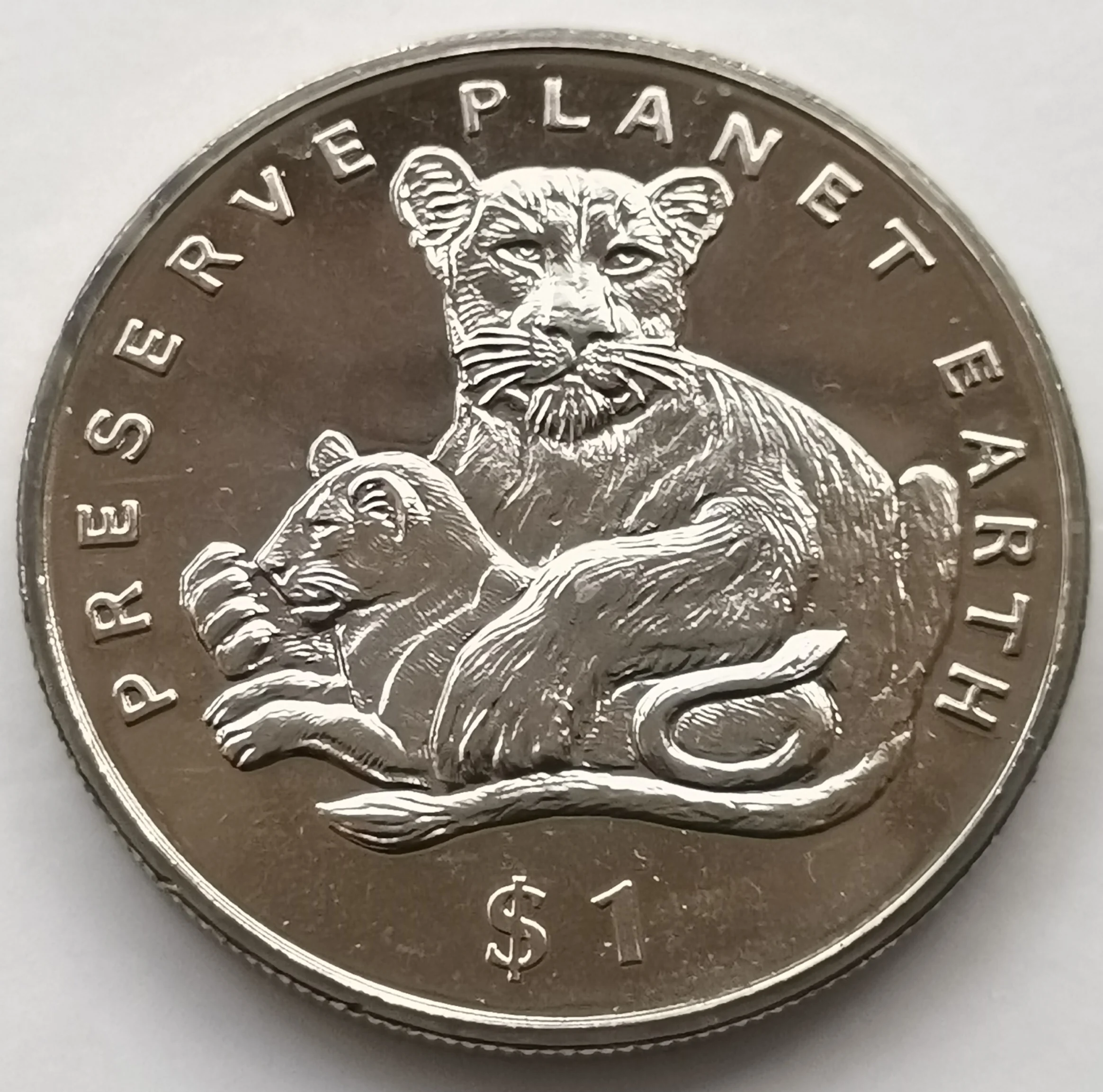 

Animal Series-Mother Lion Eritrea 1995 1 Yuan Animal Commemorative Coin Kroner 38mm