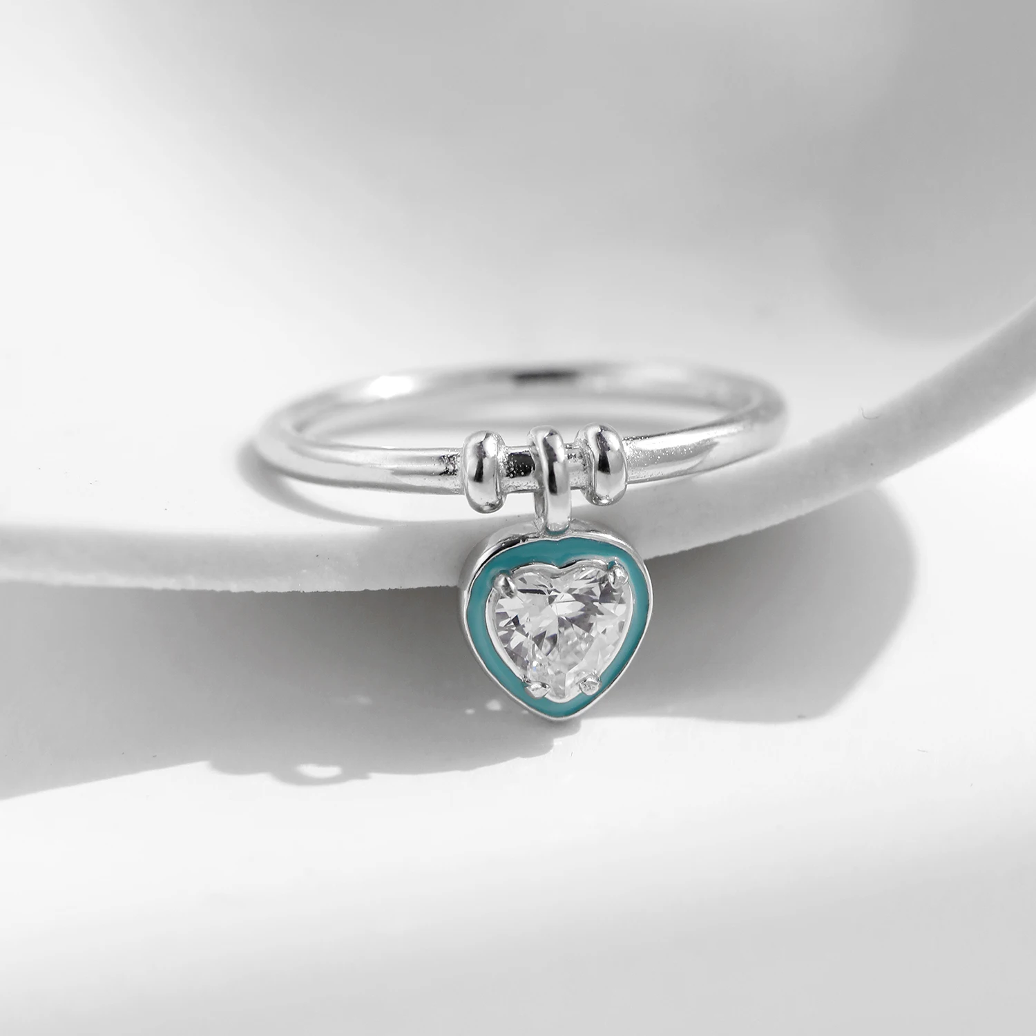 MODIAN 925 Sterling Silver Green Enamel Sweet Romantic Heart