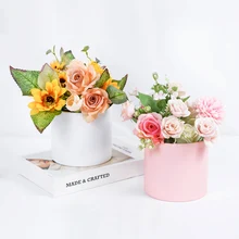 Flower Box Gift Packaging Box Portable Round Small Hug Bucket Storage Flower Cardboard Box Candy Day Mother Rose