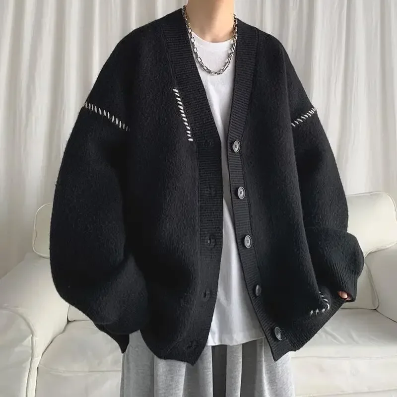 thumbnail image 1 of Ropa de hombre de cuello redondo blanco Suéteres de punto negros para hombres Cárdigan de cuello redondo Feo viejo orden 2024 Tendencia Street Overfit Cuello S, 1 of 4