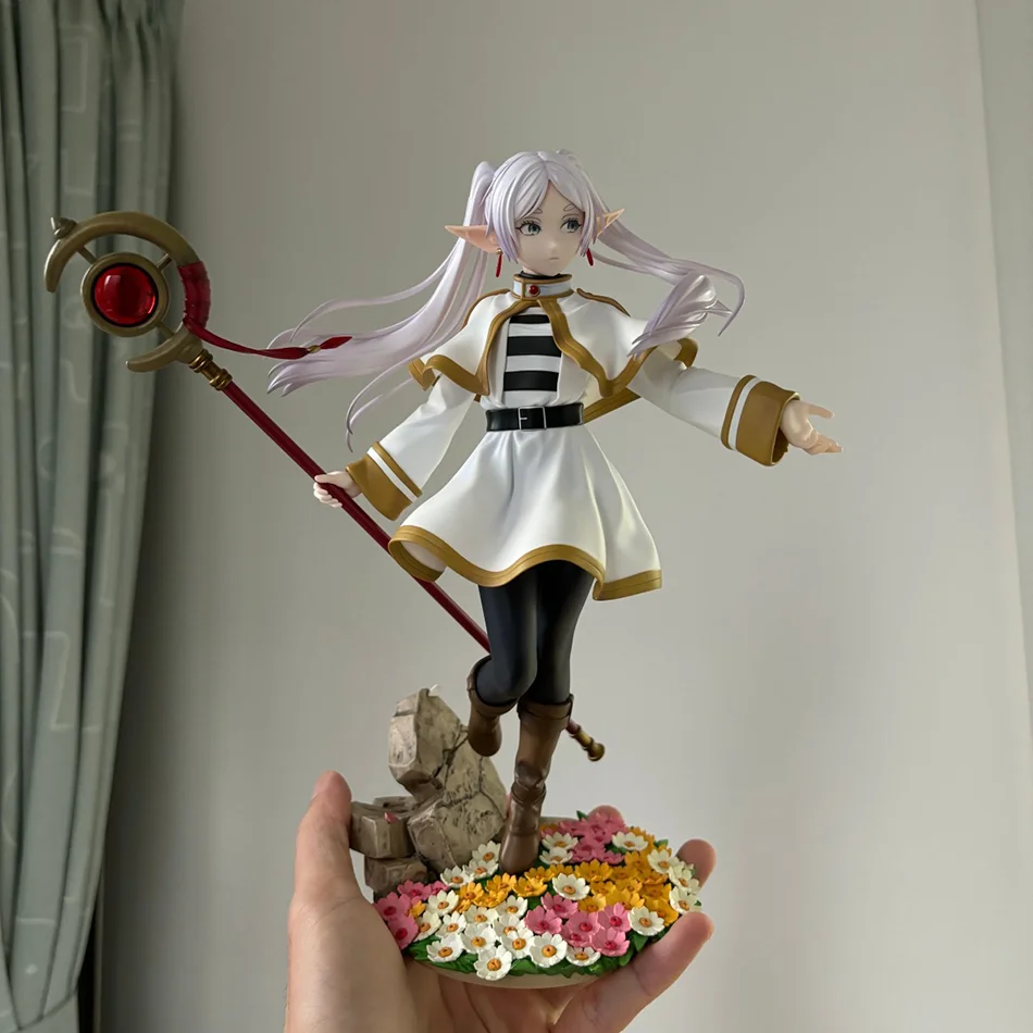 18CM Frieren Anime Figure - Desktop Cute Figurine Toy