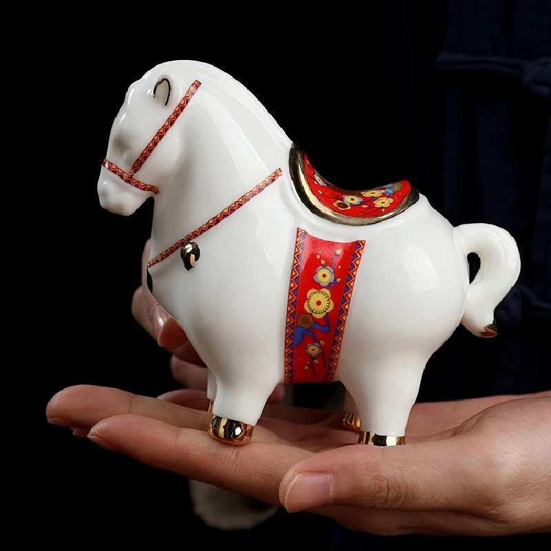 0035 Handmade Ceramics Horse Ornament Crafts Office Desk Surface Panel Decorations Exquisite Birthday Gift Creative Ceramics