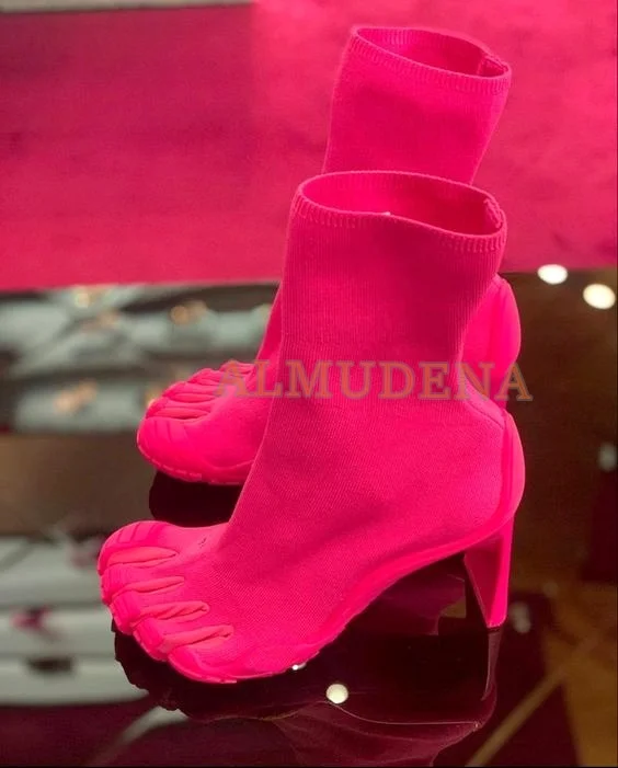 

New in Women Heeled Toe Designer Boots in Pink\Black Toe shoes Knit Sock Ankle Boots White Strange Luxury Five Figners Shoes