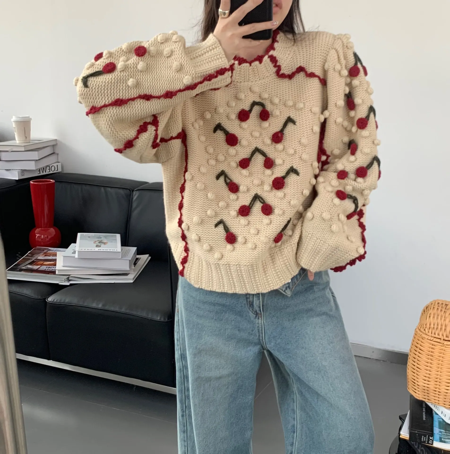 

2023 Winter New Women's Wear Vintage Ruffled Collar Hand-Woven Cherry Sweater 1128