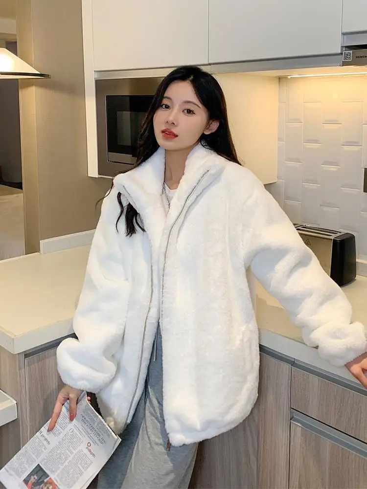 

White Otter Rabbit Fur Eco-friendly Plush Fur Coat Short Women's 2023 New Thickened Lamb Wool Winter