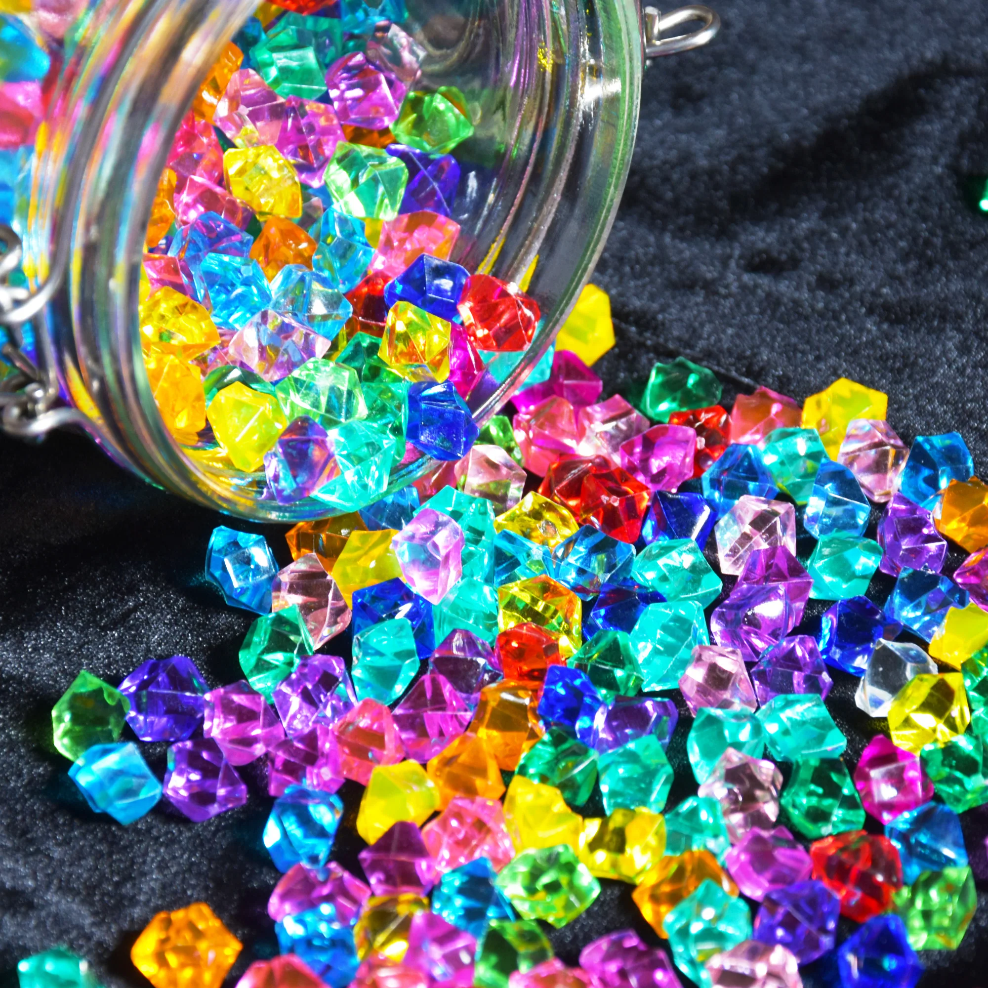 

100 шт. пластиковые драгоценные камни зерна льда красочные маленькие камни детские акриловые драгоценности кладоискатели дробленые кристаллы ролевые игры