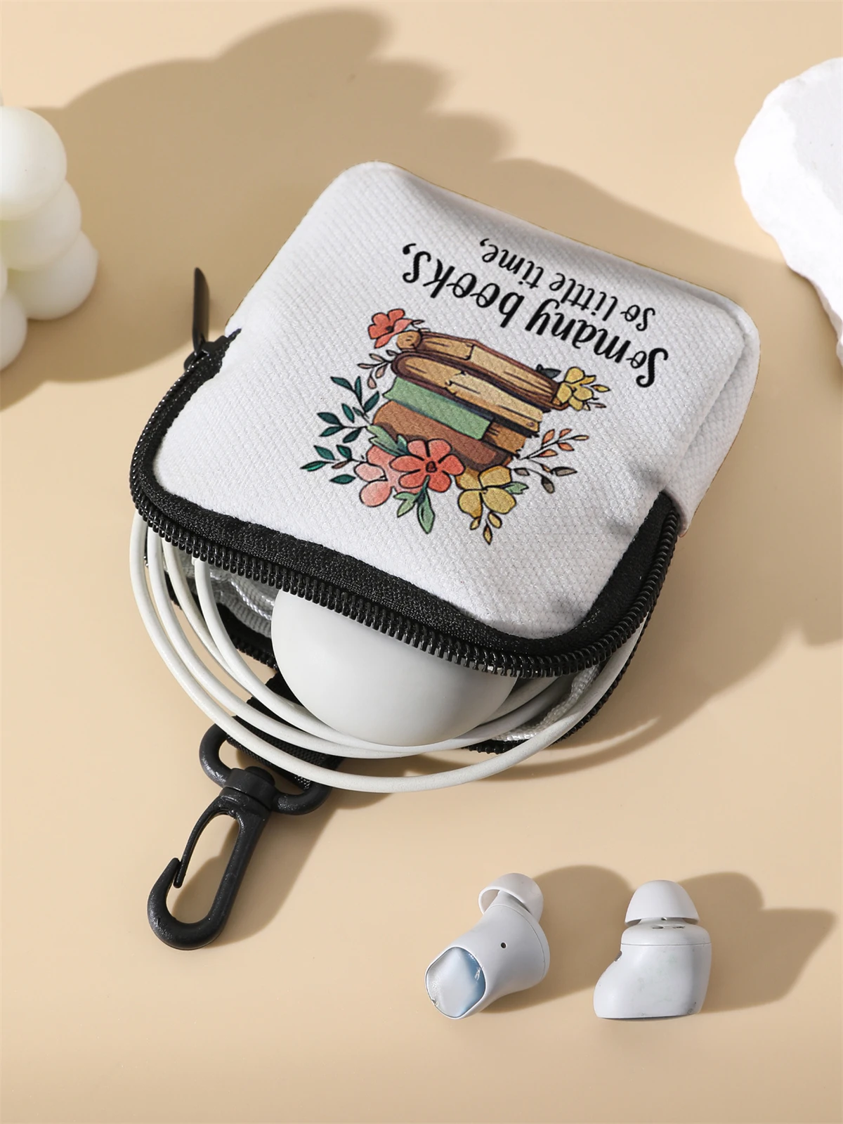 Large capacity coin wallets with book patterns, digital printing wallets, and storage bags are ideal choices for gift giving