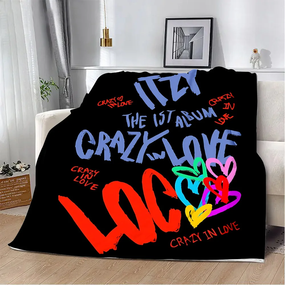 KPOP ITZY Printed Blanket for Bed Sofa Armchair Picnic Blankets Warm Blanket Comfortable Blanket Home Travel Birthday 3