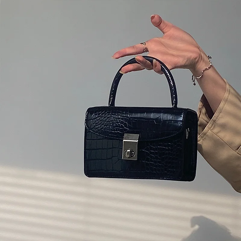 

Korean Fashion Handbag High Grade Lock Buckle Small Square Bag Crocodile Fashion Chain One Shoulder Crossbody Bag